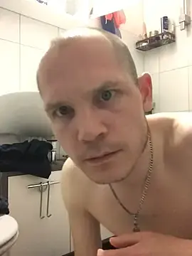 Stripchat Watch Live Sex Cams of Spielzeugtwink