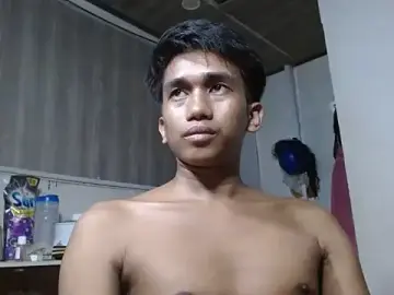 Stripchat Sex Cam of charlie0728