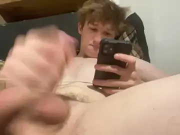 Stripchat Sex Cam of yourwhiteboy1