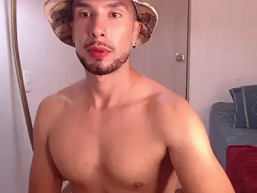 Stripchat Free Porn Cam of SebastianNoir