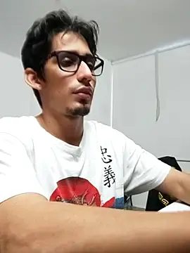 Stripchat Live Porn of SrIncognito666