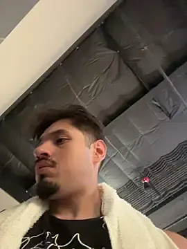 Stripchat Live Sex of mrredcorn