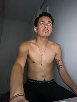 Stripchat Sex Cam of Goldennorop