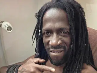 Xlovecam Live Sex of BigCazzoX