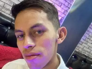Xlovecam Live Porn of AnderCooper