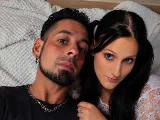 Xlovecam Sex Chat of NinaetRicco