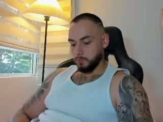 Xlovecam Free Porn Cam of FrankJones