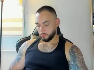 Xlovecam Live Porn of FrankJones