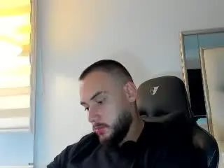 Xlovecam Live Porn of FrankJones