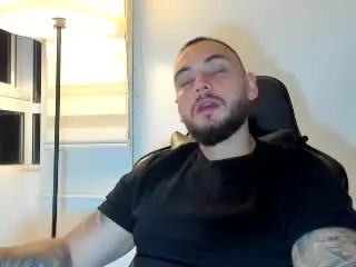 Xlovecam Live Sex of FrankJones