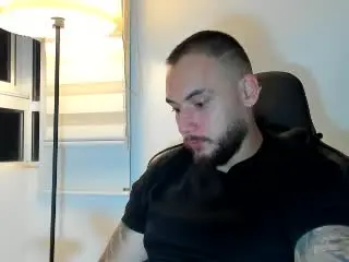 Xlovecam Sex Cam of FrankJones