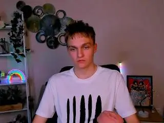 Xlovecam Free Porn Cam of JohnLuke