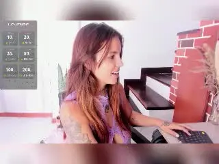 Xlovecam Sex Chat of MiaCrossing