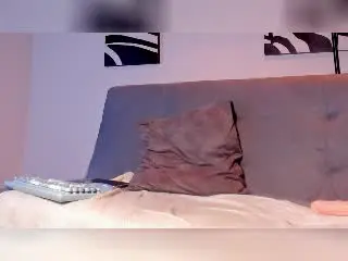 Xlovecam Live Sex Cam of DrakeWit