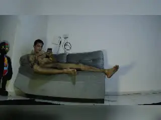 Xlovecam Live Sex Cam of AlejoyMaria