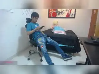 Xlovecam Free Porn Cam of AndressDean
