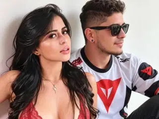 Xlovecam Nude Webcam of AgathaAndNoahh