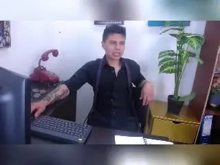 Xlovecam Sex Chat of AquilesTaylor