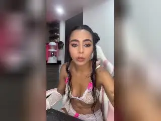 Xlovecam Free Live Porn of MaryAndy