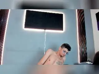 Xlovecam Adult Webcam of SexSauvage69
