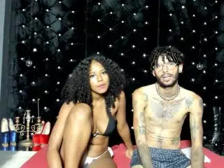 Xlovecam Sex Chat of JeniferandBenn
