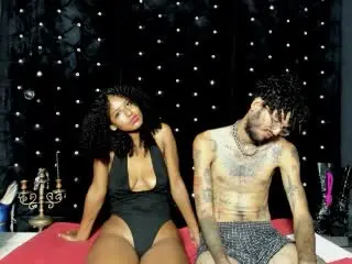Xlovecam Live Sex of JeniferandBenn