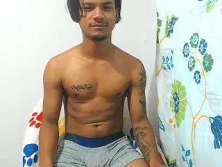 Xlovecam Live Sex Cam of DavidCutter