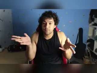 Xlovecam Free Porn Cam of FreyrStyle69