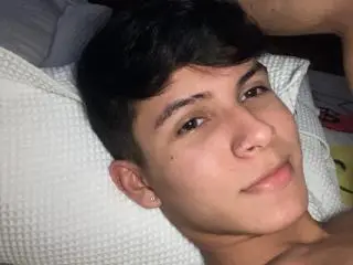 Xlovecam Best Webcam of Angelitocute