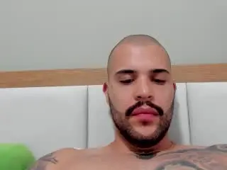 Xlovecam Live Porn of MedellynDark