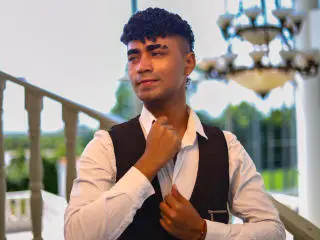 Xlovecam Live Sex of Jacobb69