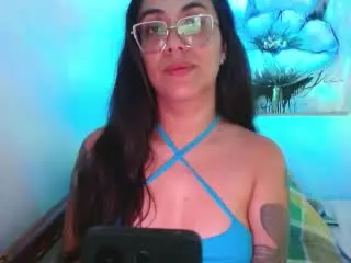 Xlovecam Free Live Porn of MikeAndLunaa