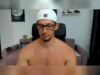 Xlovecam Live Sex Cam of BrutusK