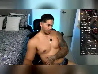Xlovecam Private Sex Chat of OwenPierce