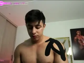 Xlovecam Sex Cam of DevinHunter