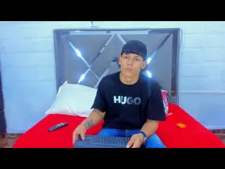Xlovecam Free Porn Cam of TemptKing