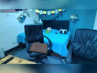 Xlovecam Adult Webcam of JazminYRyan